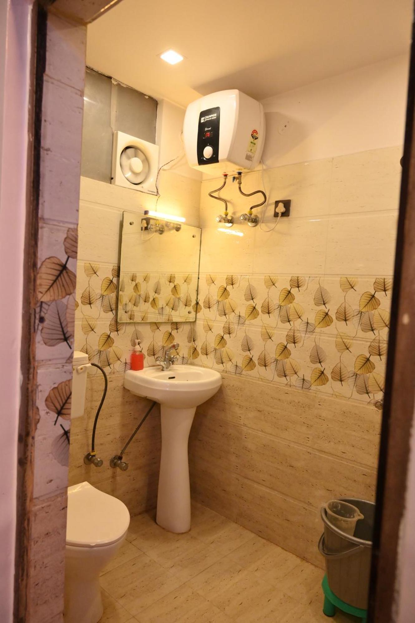 Hotel Riddhi Regency ラクナウ エクステリア 写真