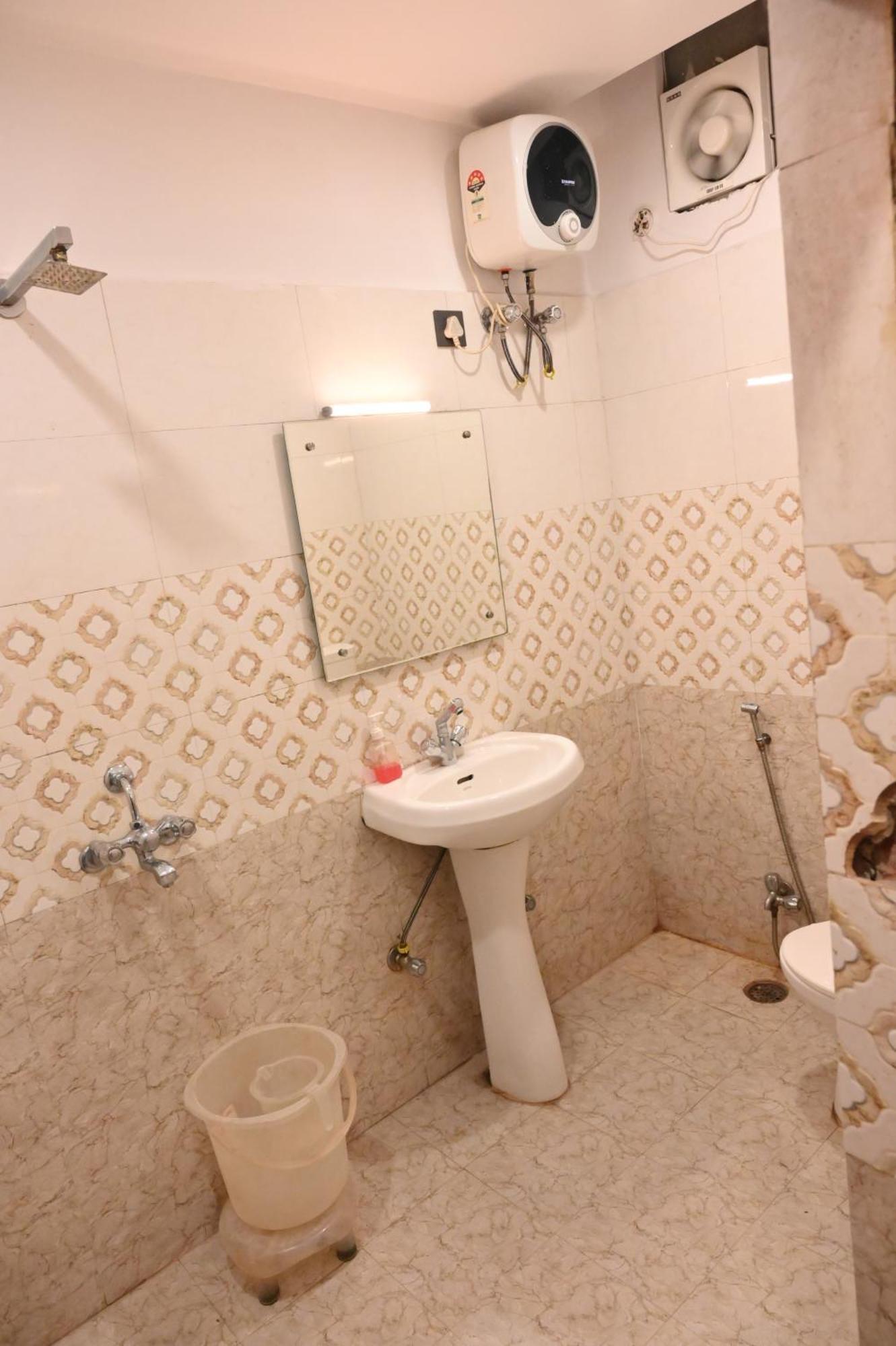 Hotel Riddhi Regency ラクナウ エクステリア 写真